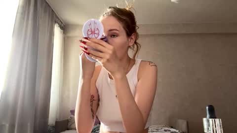 Emmi online show from September 17, 11:02 am