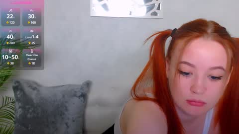 Lili online show from February 4, 2:07 am
