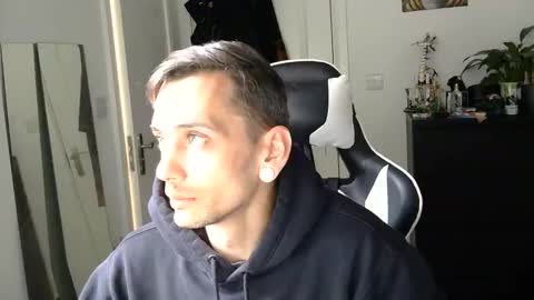 georgek0011 online show from June 8, 12:17 pm