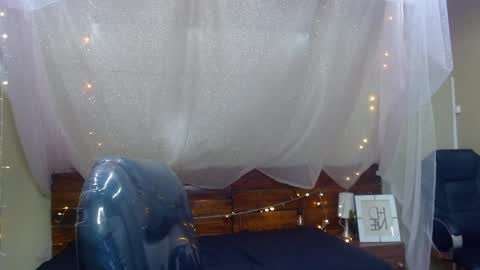 GEORGE online show from February 3, 1:30 am