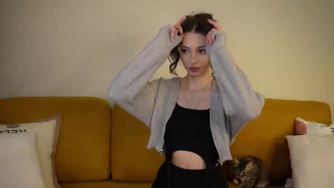 georgiamorandi online show from November 14, 9:11 am