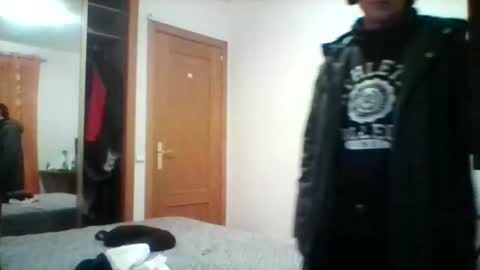 geovannyruiz123 online show from December 18, 11:33 pm