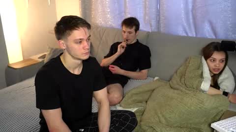 Jean and Isa couple Van online show from February 24, 6:38 am