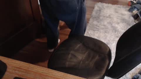 Snapshot of gethoggy chatting on December 7, 3:47 pm gethoggy online show from December 7, 3:47 pm