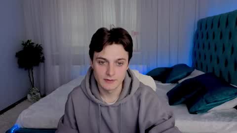 Alex online show from October 13, 9:22 am