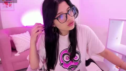 Snapshot of gia_brawn chatting on October 16, 11:32 am Gia online show from October 16, 11:32 am