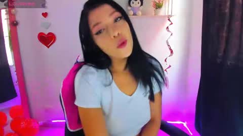 giaaaa   online show from February 25, 4:14 pm