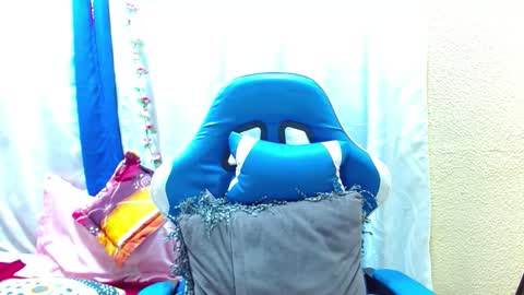 Gia  online show from March 9, 5:50 pm