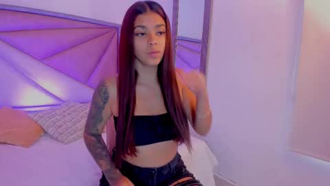 Gia  online show from February 12, 7:06 pm