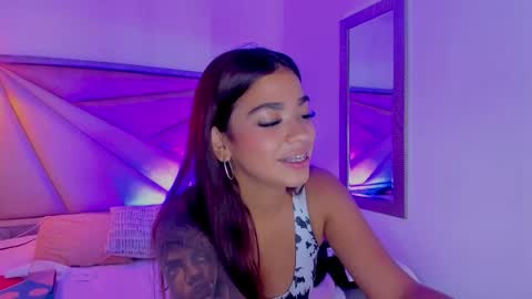 Gia  online show from February 7, 6:44 pm