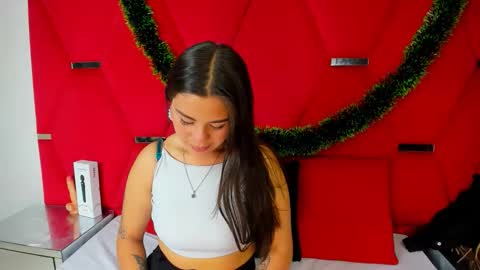 GiannaJohnson online show from December 14, 3:24 am