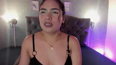 giannaslimjb online show from September 20, 3:53 am