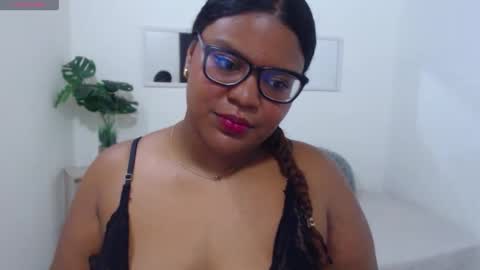 gibi_laurent online show from June 3, 2:44 pm