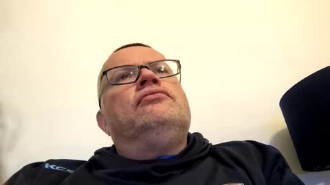 giddyup2222222 online show from April 10, 8:52 am