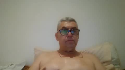 gigi1970 online show from December 28, 7:01 pm