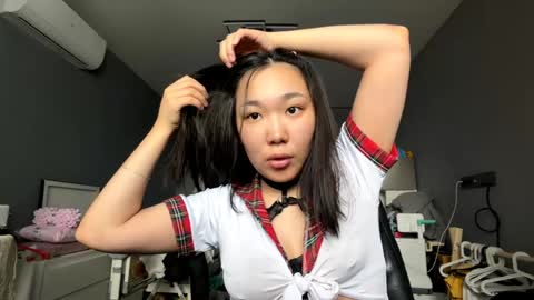 Agatha online show from April 19, 7:09 am