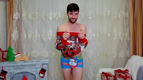 gilbertogonzales online show from December 8, 4:18 pm