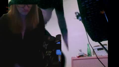 gilf_gamer online show from December 2, 6:06 pm