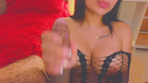 O GINA AND AKEMI    online show from November 20, 5:39 am