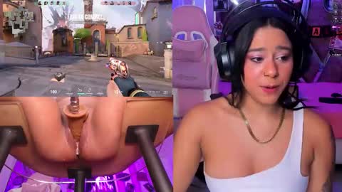 Gina online show from October 31, 4:24 am