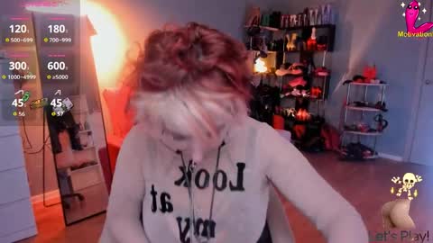 Gina Moor online show from April 10, 3:45 am