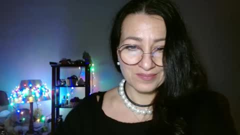 GinaONeon online show from February 9, 8:44 pm