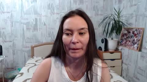 Snapshot of ginaxsoulah__ chatting on October 14, 11:13 am ginaxsoulah   online show from October 14, 11:13 am