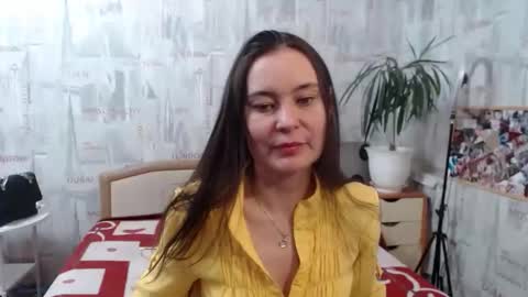 Snapshot of ginaxsoulah__ chatting on February 17, 5:12 pm ginaxsoulah   online show from February 17, 5:12 pm