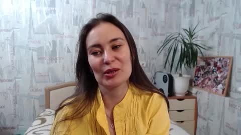 Snapshot of ginaxsoulah__ chatting on October 2, 11:09 am ginaxsoulah   online show from October 2, 11:09 am