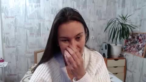 Snapshot of ginaxsoulah__ chatting on September 17, 11:46 am ginaxsoulah   online show from September 17, 11:46 am