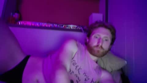 Snapshot of ginger_binj chatting on October 6, 7:37 am ginger_binj online show from October 6, 7:37 am