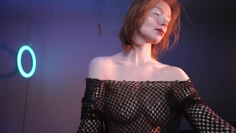        im expecting 350 thumbs up on my altar   online show from November 5, 10:34 pm