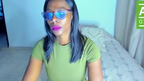 Snapshot of ginger_smil chatting on October 14, 11:46 am Diana online show from October 14, 11:46 am