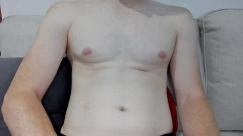 gingeraxel online show from July 28, 9:47 pm