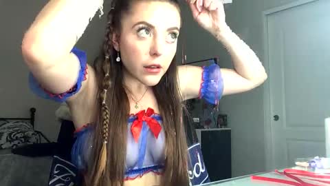 Snapshot of gingerfox777 chatting on October 25, 3:51 am gingerfox777 online show from October 25, 3:51 am
