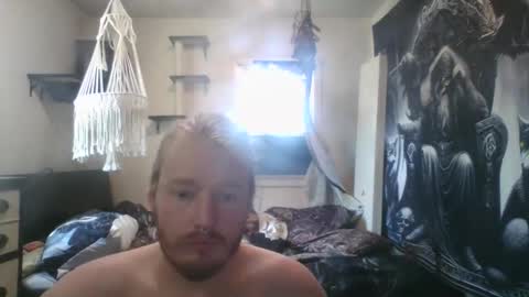 gingersnap323 online show from April 8, 8:01 pm