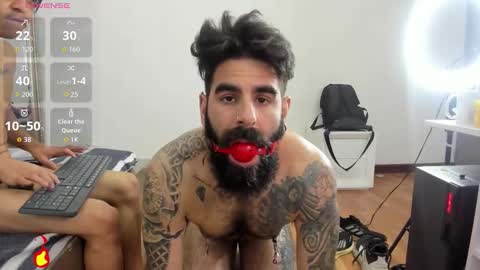 gio_lorenz online show from November 15, 5:47 pm