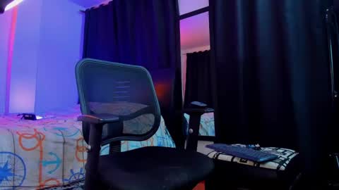 GIOMAR REYES online show from February 28, 4:21 am