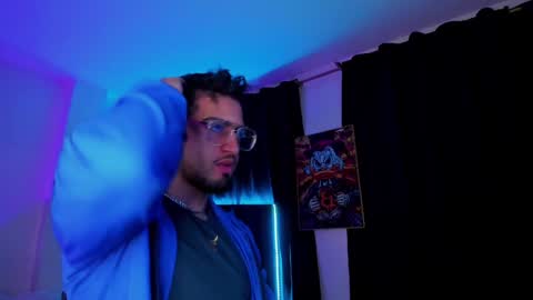 GIOMAR REYES online show from January 10, 2:57 am