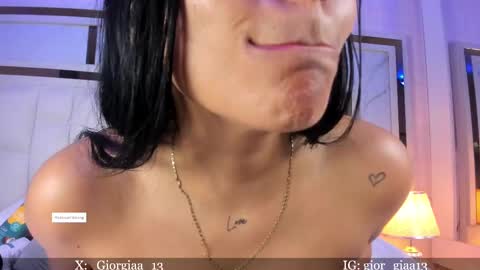 Snapshot of giorgia_13 chatting on February 11, 9:09 am giorgia online show from February 11, 9:09 am
