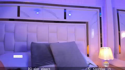 Snapshot of giorgia_13 chatting on February 17, 3:15 am giorgia online show from February 17, 3:15 am