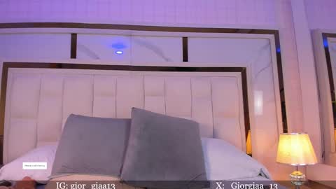 Snapshot of giorgia_13 chatting on February 18, 12:48 am giorgia online show from February 18, 12:48 am