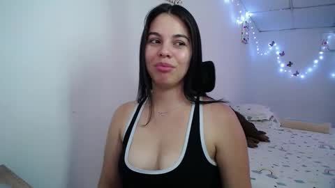 GIO RIVERA online show from November 18, 4:15 am