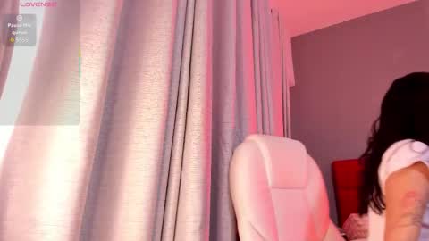 Giovanna  online show from February 23, 7:54 am