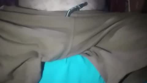 GuidoGiovan online show from January 3, 4:22 am