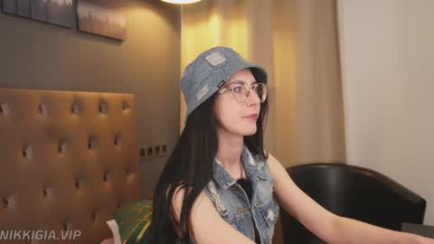 Nikki online show from November 30, 12:56 pm