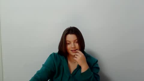 girl_leya online show from November 17, 8:11 pm