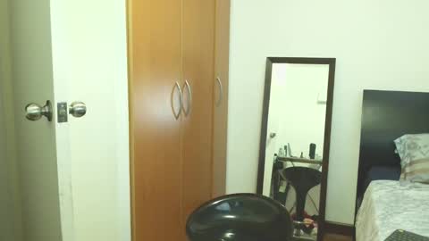 Andra online show from October 24, 3:57 pm