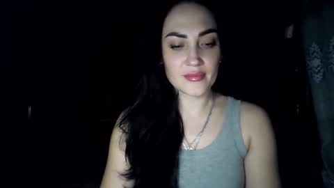 girl_shy95 online show from January 18, 7:12 pm