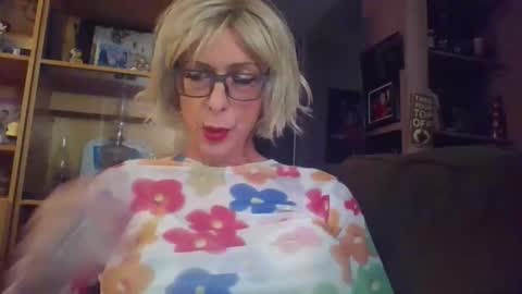 Girlinrock online show from November 16, 1:51 am